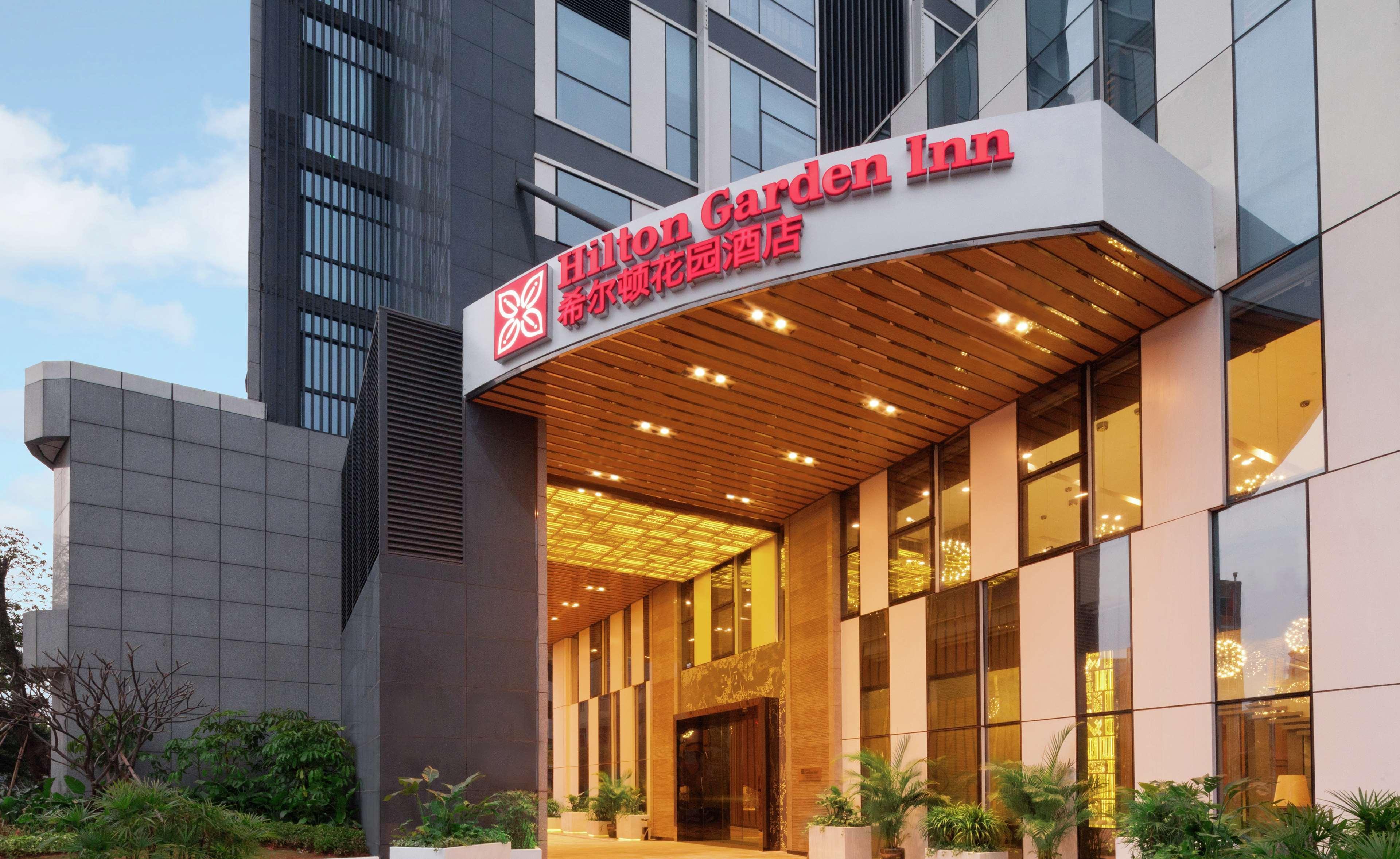 Hilton Garden Inn Shenzhen Bao'An Exterior photo