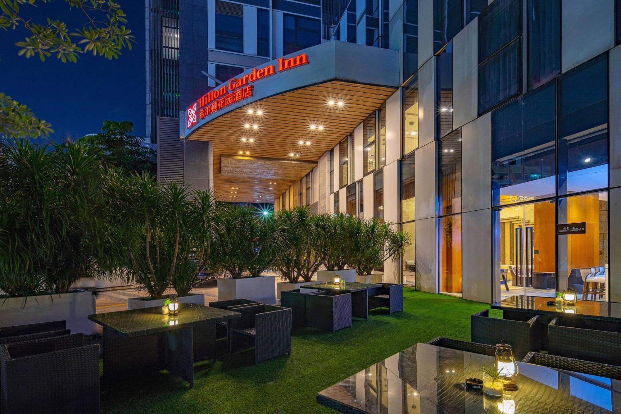Hilton Garden Inn Shenzhen Bao'An Exterior photo